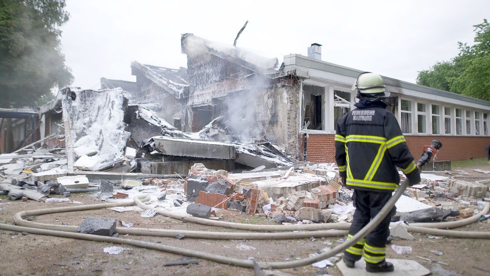 Die Explosion zerstörte große Teile des Gebäudes. Foto: BLAULICHT-NEWS