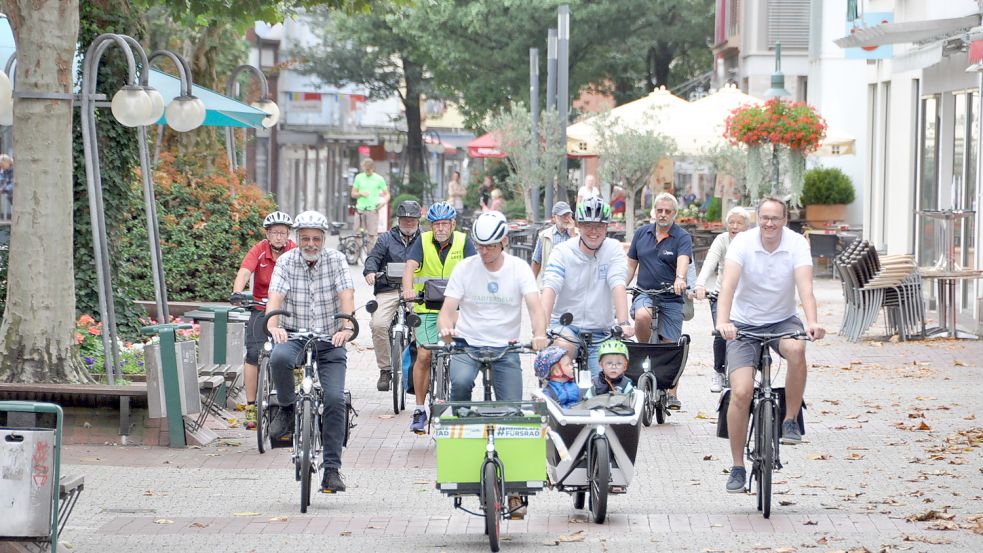 Gemeinsam auf dem Fahrrad unterwegs: Dieses Bild vom Leeraner Stadtradeln stammt aus dem Jahr 2019. Foto: Wolters/Archiv