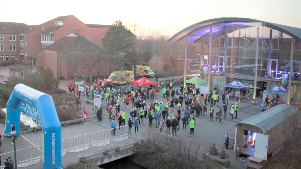 Wie bereits im März beim Spendenlauf für die Ukraine sollen auch am Nikolaustag wieder zahlreiche Laufbegeisterte an der Hochschule an den Start gehen. Foto: Hochschule