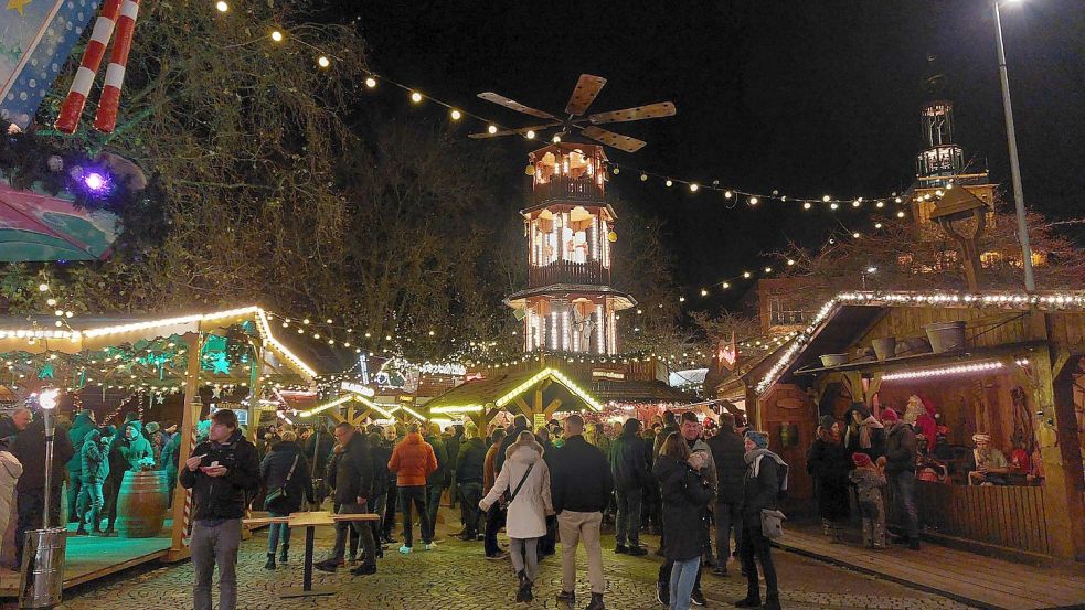 Insbesondere an den Wochenenden abends ist der Engelke-Markt sehr gut besucht. Das merkt man auch beim Losverkauf. Noch ist aber Luft nach oben. Foto: Hanssen