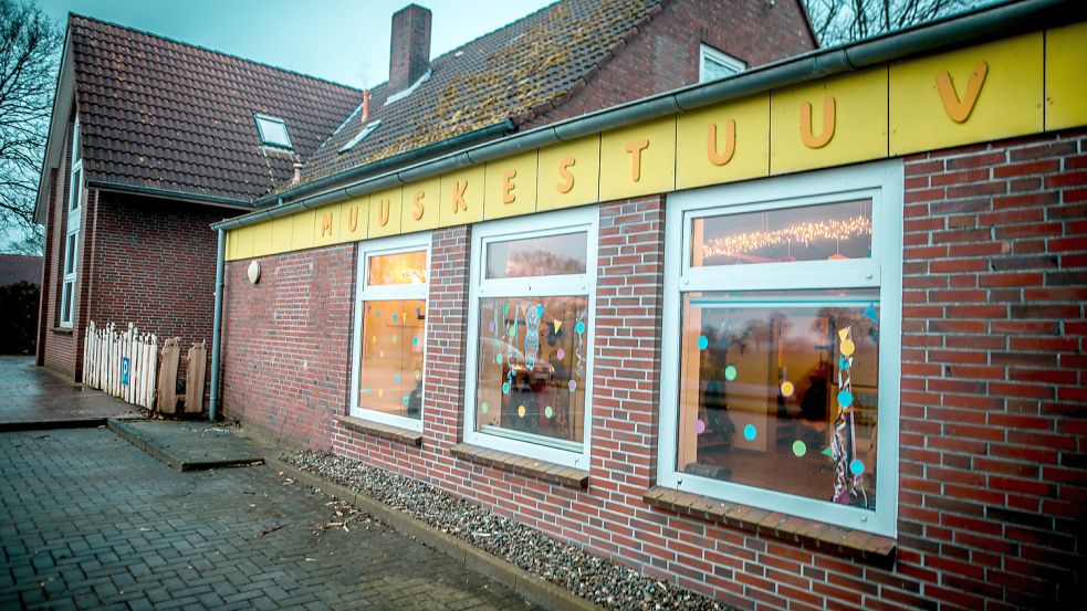 Bislang ist der Kindergarten „Muuskestuuv“ im Gebäudekomplex untergebracht, in dem früher die Schule in Voßbarg war. Foto: Cordsen