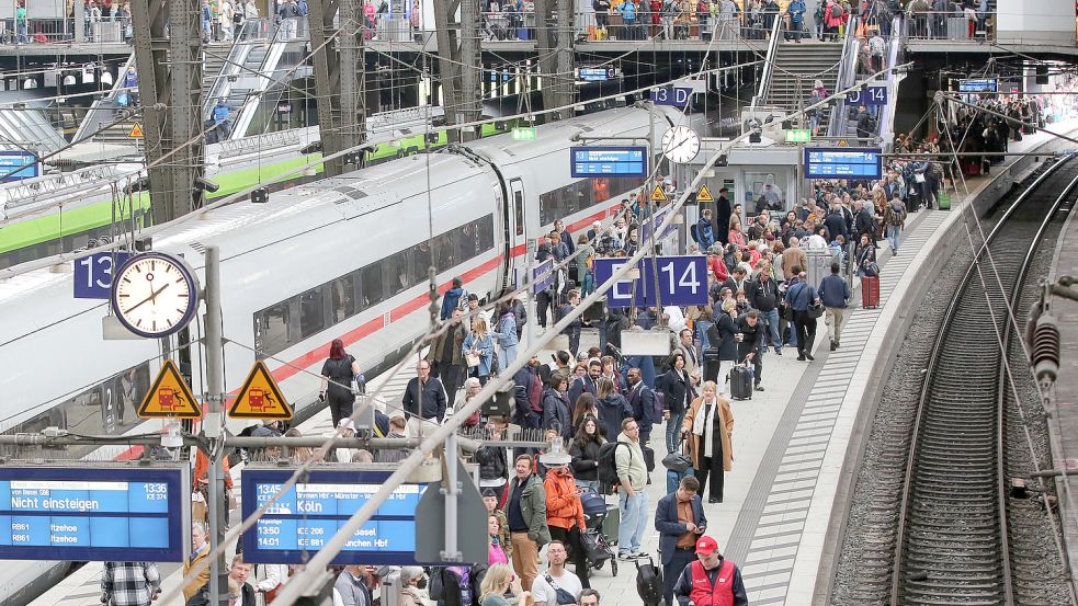 Berlin: Warnstreik Bei Der Bahn Abgewendet - EVG Stimmt Vergleich Zu ...