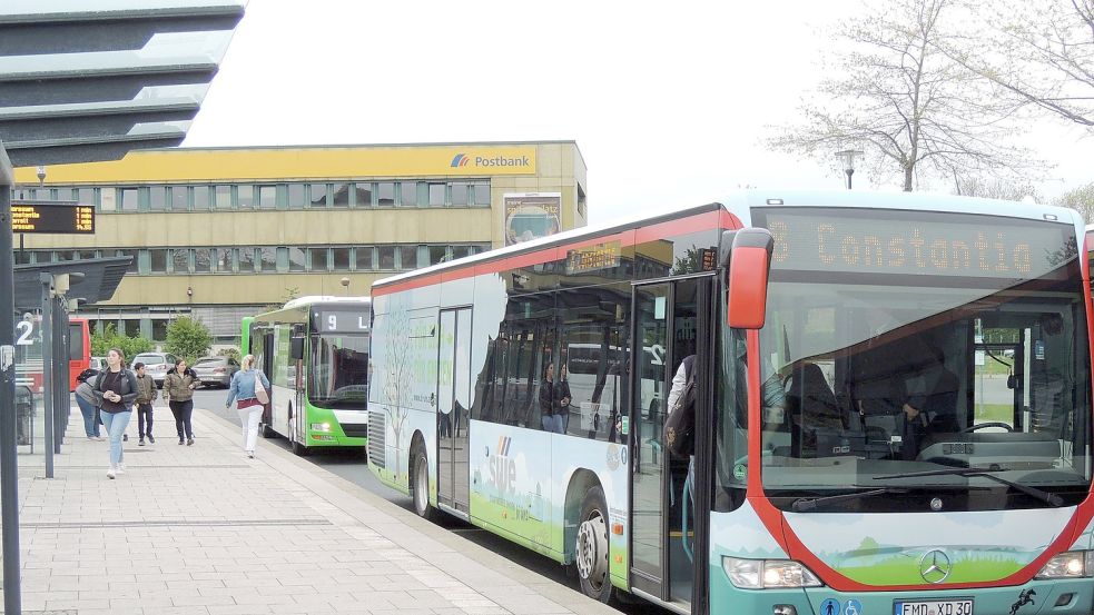 Wie werden die Busverbindungen in Emden künftig aussehen? Darüber soll nun ausgiebig informiert werden. Symbolfoto: Archiv