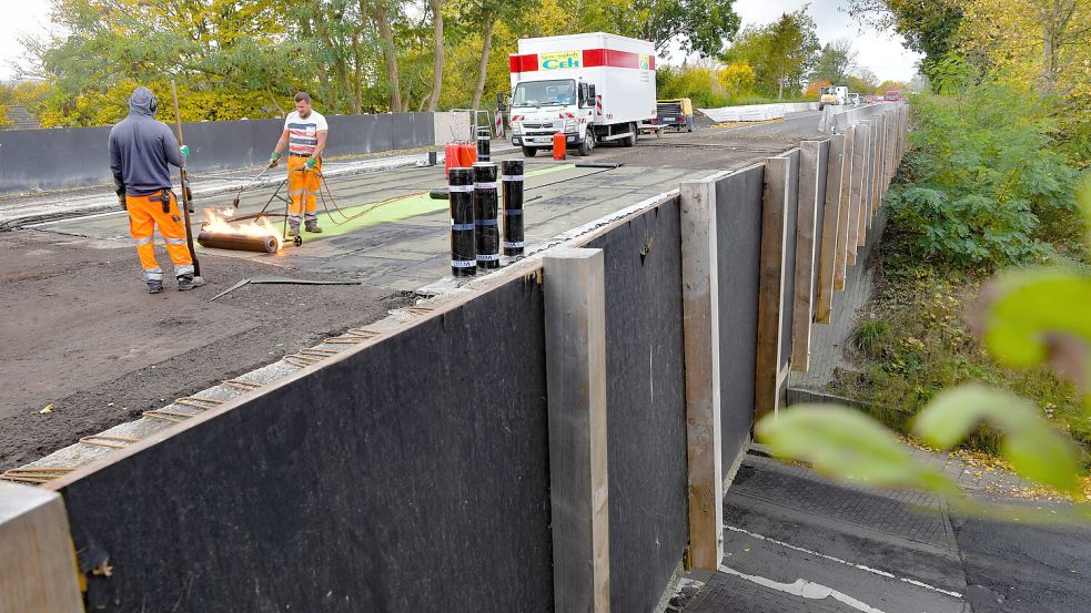 Die Stadtringbrücke war deutlich schwerer beschädigt als gedacht. Das wurde zum Problem. Foto: Ortgies/Archiv