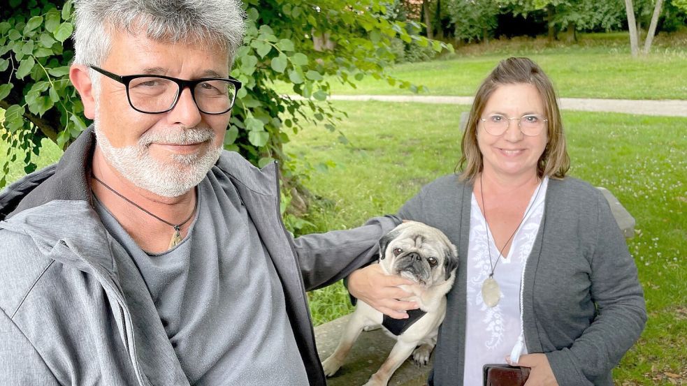 Alexandra Fischl und Ralf Kübler aus Passau machen Urlaub in Ostfriesland. Foto: Nording