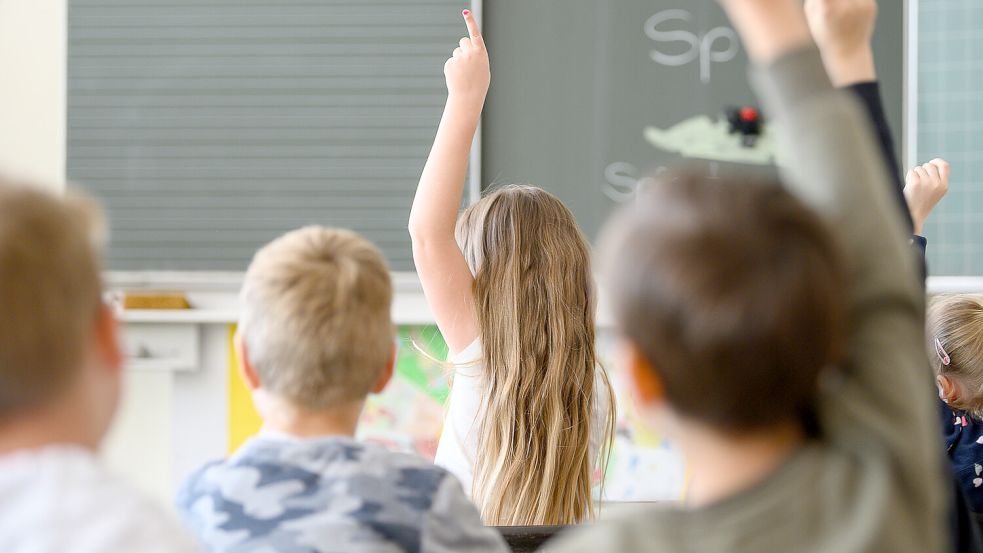 In der Krummhörn ist eine Entscheidung zur Zukunft der Schulen und Kitas in der Gemeinde gefallen. Foto: Sebastian Gollnow/dpa