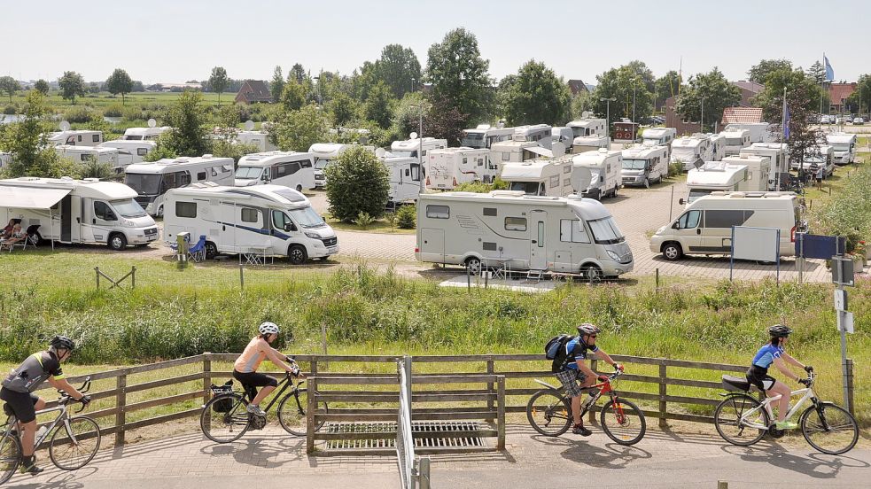 Ob mit dem Rad oder dem Wohnmobil, der Kreis Leer ist bei Touristen beliebt. Foto: Wolters/Archiv