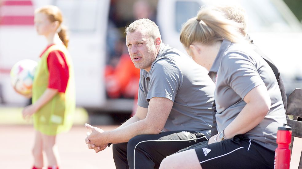 Aurichs Trainer Stefan Wilts bemängelte die Chancenverwertung. Archivfoto: Doden, Emden