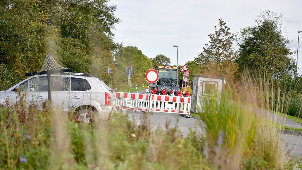 Die L3 von Pewsum nach Hinte wird saniert. Dieses Foto ist vor zwei Wochen entstanden. Foto: Wagenaar