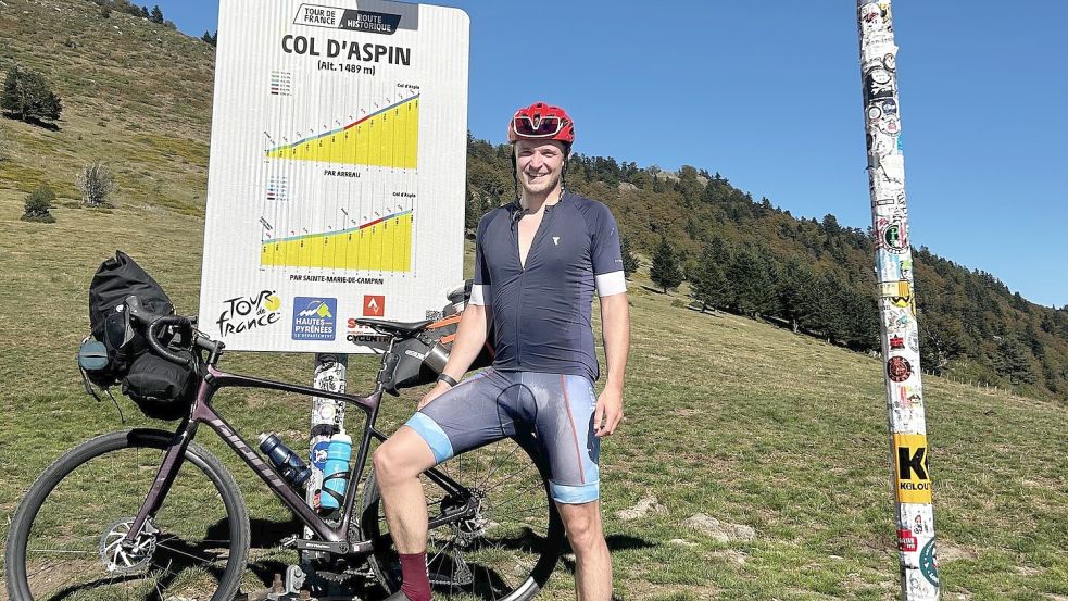 Posieren für ein Foto auf dem Col d‘Aspin. Foto: Kisch