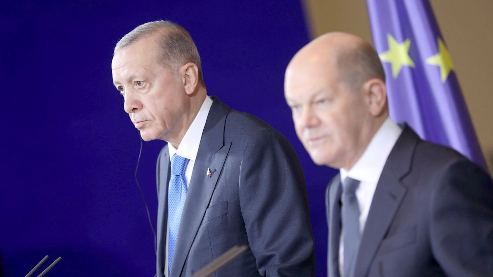 Der türkische Präsident Recep Tayyip Erdogan (links) und Bundeskanzler Olaf Scholz stellten sich den Fragen der Journalisten. Foto: imago-images/dts Nachrichtenagentur