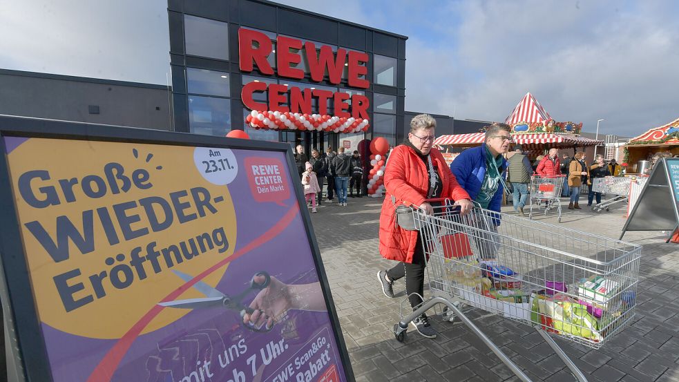 Das neue Rewe-Center in Emden ist eröffnet. Foto: Ortgies