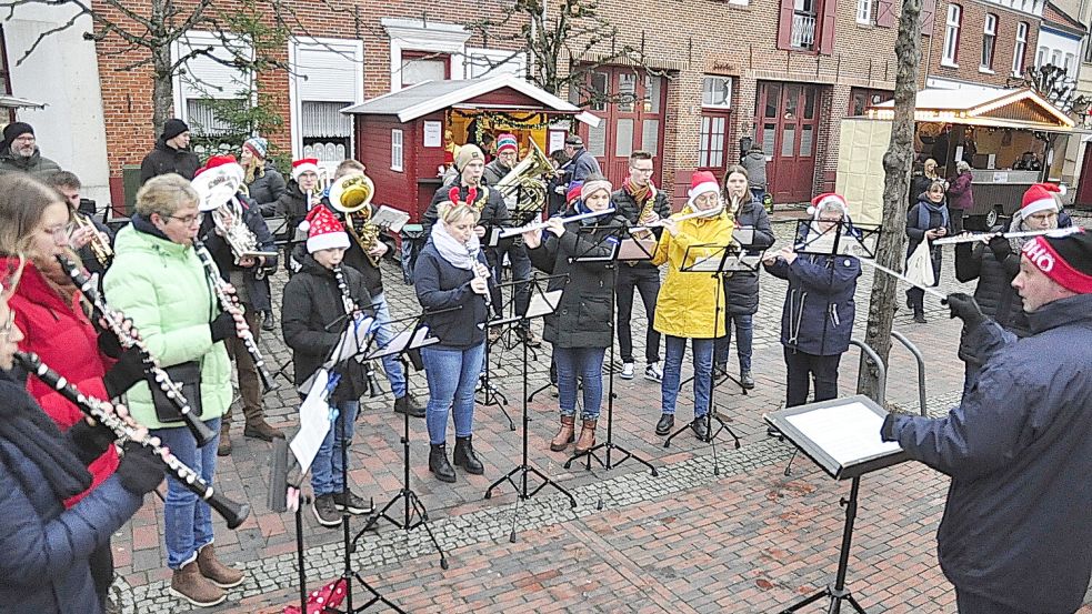 Zur Eröffnung spielte das Jugendblasorchester des Turner-Musik-Vereins. Foto: Wolters