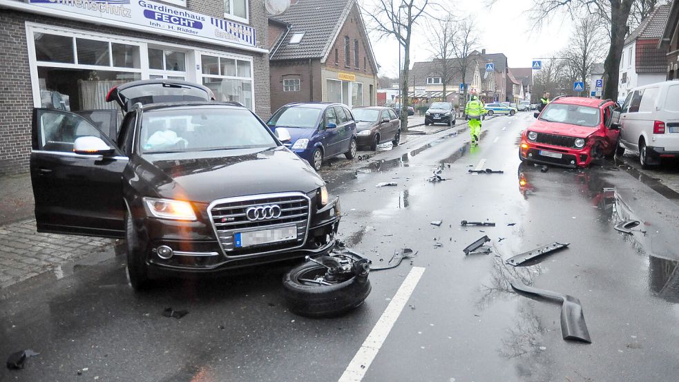 Ein Auto verlor seinen Reifen. Foto: Wolters