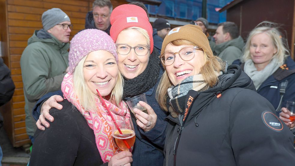 Im Stadtgarten wird Sekt, Glühwein oder auch Aperol Spritz genossen.