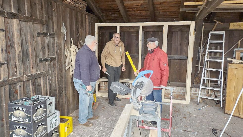 Ein Schrank in der Mühle wurde in Eigenleistung gebaut.