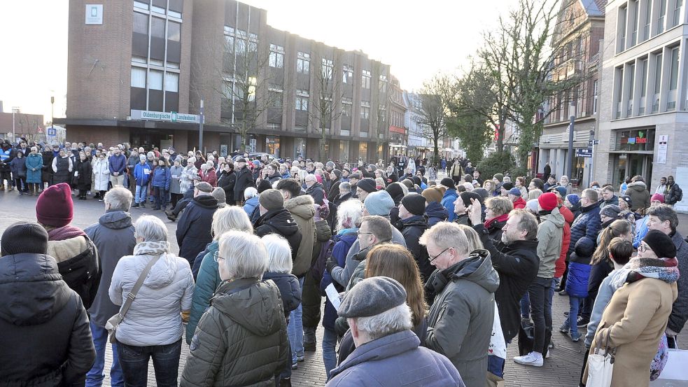 In Leer gab es eine Kundgebung. Foto: Vogt