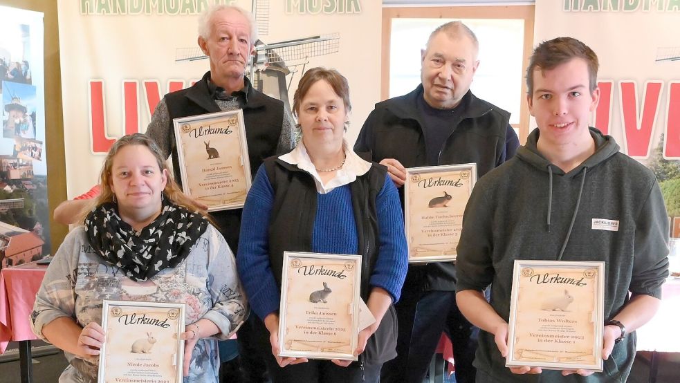 Vereinsmeister auf der 13. Moormerlandschau wurden (von links) Nicole Jakobs, Harald Janssen, Elke Janssen, Habbe Tuchscheerer und Tobias Wolters. Foto: privat