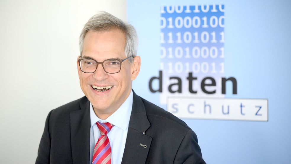 Zu den Datenschutzverstößen der EWE hat unsere Redaktion die Behörde des niedersächsischen Landesdatenschutzbeauftragten Denis Lehmkemper (Foto) befragt. Archivfoto: Stratenschulte/dpa