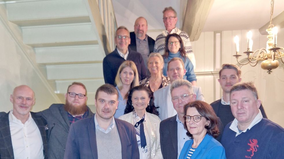 Der CDU-Stadtverband Leer hatte die Bundestagsabgeordnete Gitta Connemann (vordere Reihe, Mitte) zu Gast. Foto: privat