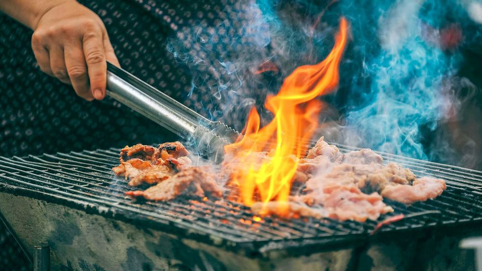 Auf dem Rathausplatz wird im Juni gegrillt. Symbolfoto: Min An/Pexels