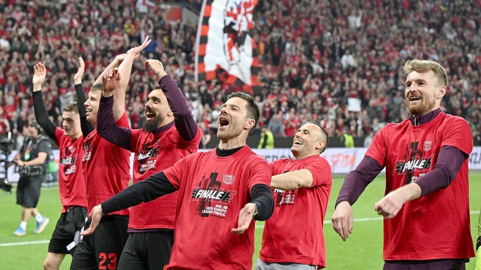 Bayer Leverkusen will nun auch den Titel in der Europa League gewinnen. Foto: Federico Gambarini/dpa