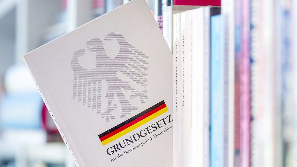 75 Jahre Grundgesetz - ein Grund zum Feiern? Foto: dpa/Hendrik Schmidt