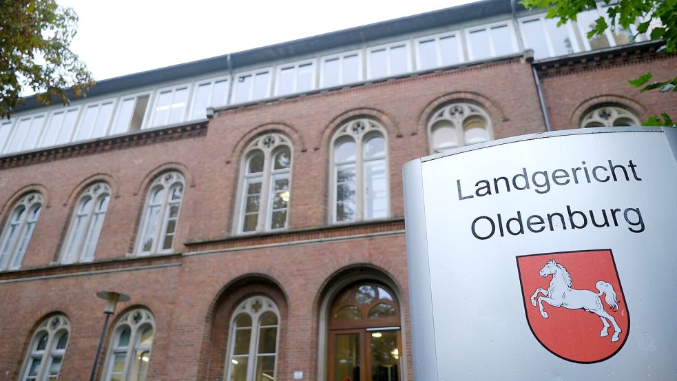Das Landgericht Oldenburg hat einen 51-Jährigen aus Barßel zu einer Gefängnisstrafe verurteilt. Archivfoto: Hibbeler/DPA