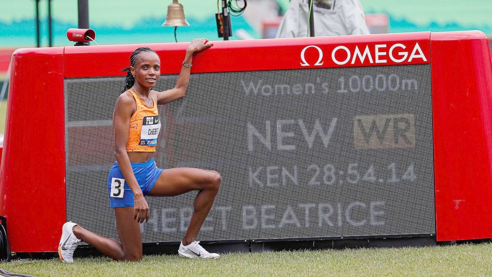 Beatrice Chebet stellte in Eugene einen neuen Weltrekord über 10.000 Meter auf. Foto: Thomas Boyd/FR24134 AP/dpa