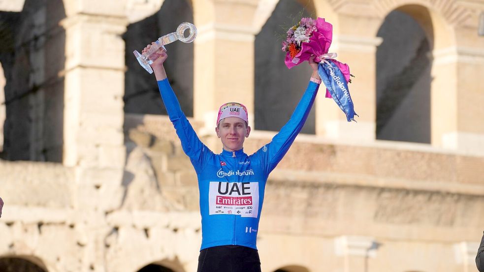 Der Slowene Tadej Pogacar hat bei seiner ersten Teilnahme den Giro d’Italia gewonnen. Foto: Andrew Medichini/AP/dpa