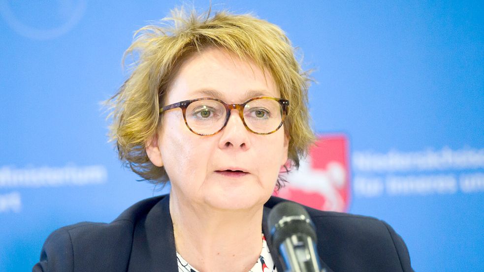 „Wir nehmen diese Entwicklung nicht länger hin“, sagt Niedersachsens Innenministerin Daniela Behrens. Foto: Stratenschulte/DPA