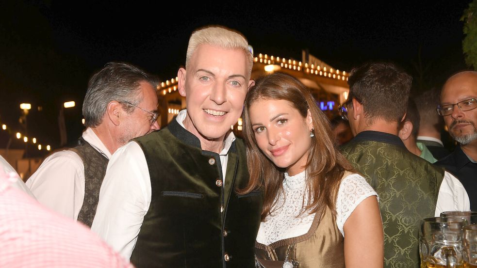 H.P. Baxxter und seine Bald-Frau Sara beim Oktoberfest in München. Foto: Hörgager/DPA/Archiv