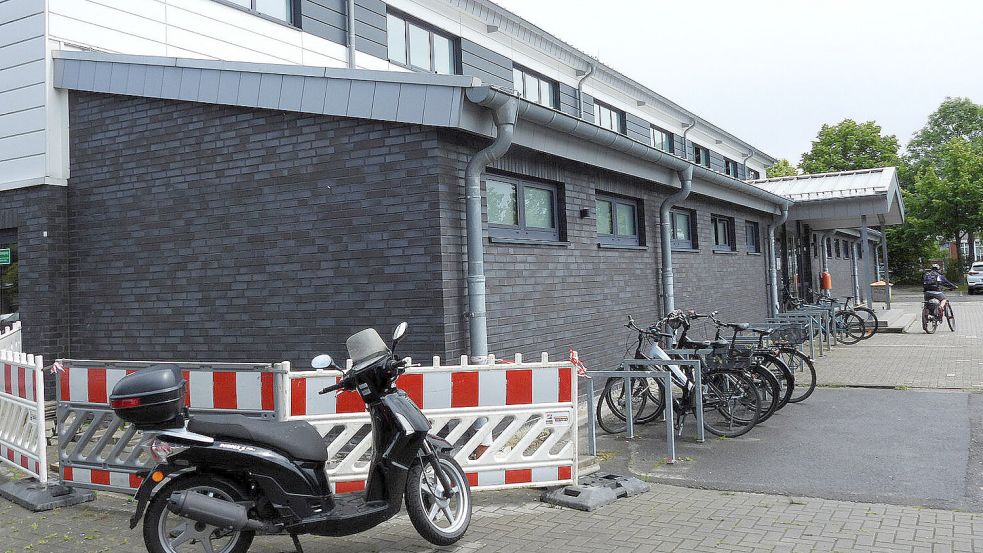 Die Sporthalle des Max ist 2016 in Betrieb genommen. Sie ist von Anfang mit Pannen und Problemen behaftet. Fotos: F. Doden