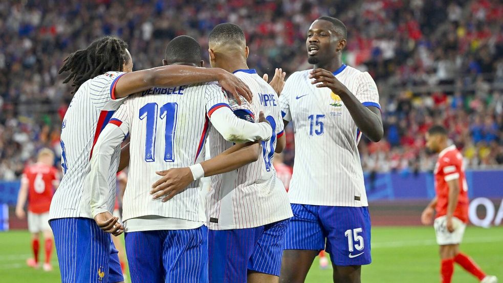 Favorit Frankreich besiegte Österreich in einer spannenden Partie mit 1:0. Foto: Marius Becker/dpa