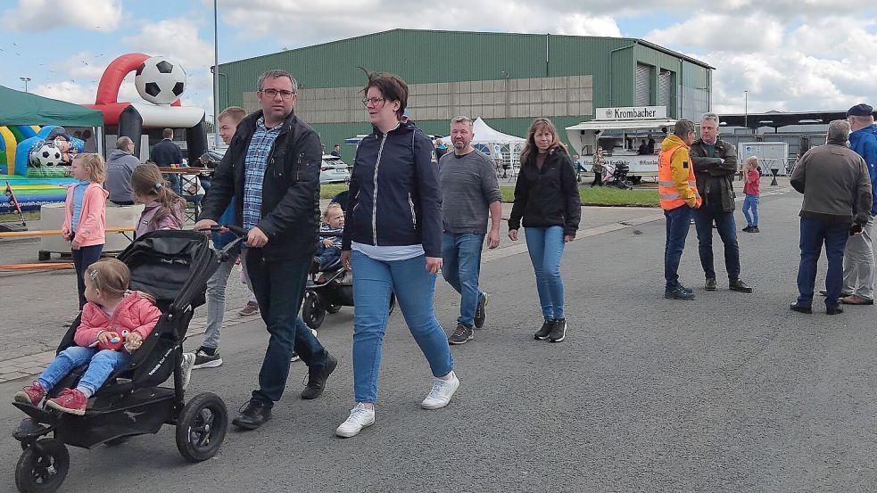 Auf der Deponie in Breinermoor fand am Sonntag ein Familienfest statt. Foto: Scherzer