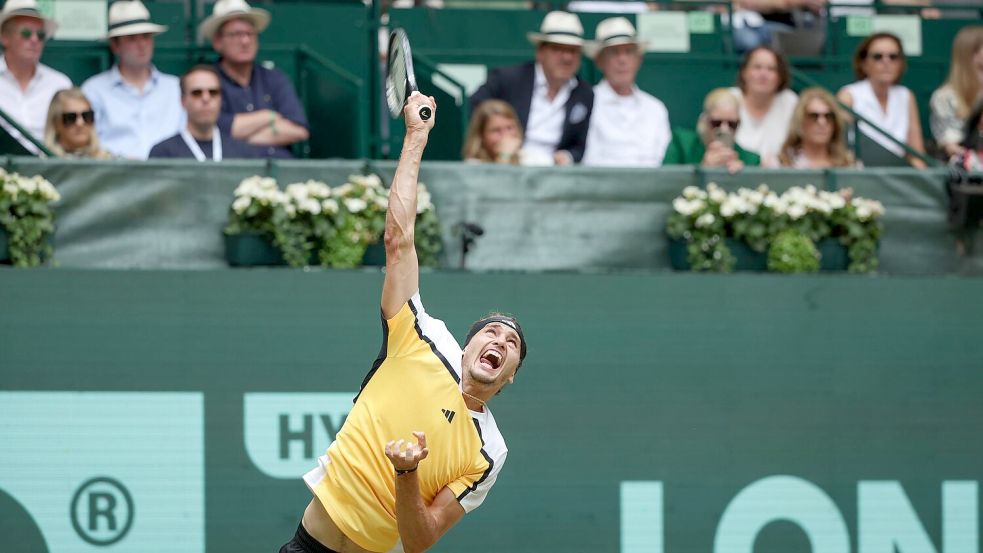 Steht beim Turnier in Halle im Halbfinale: Alexander Zverev. Foto: Friso Gentsch/dpa