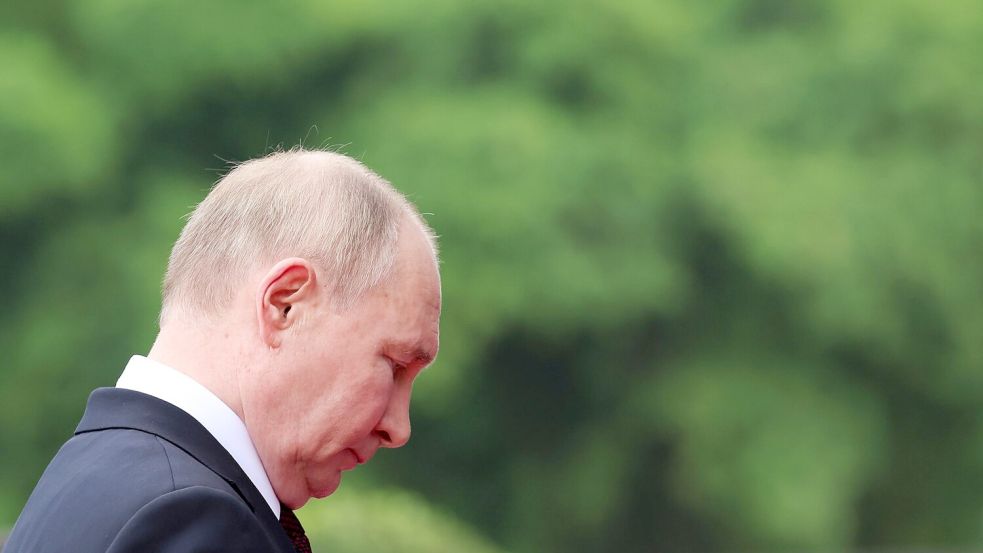 Der russische Präsident Wladimir Putin hat Südkorea mit schweren Konsequenzen gedroht, falls das Land Waffen an die Ukraine liefern würde. Foto: Athit Perawongmetha/Pool Reuters/AP/dpa