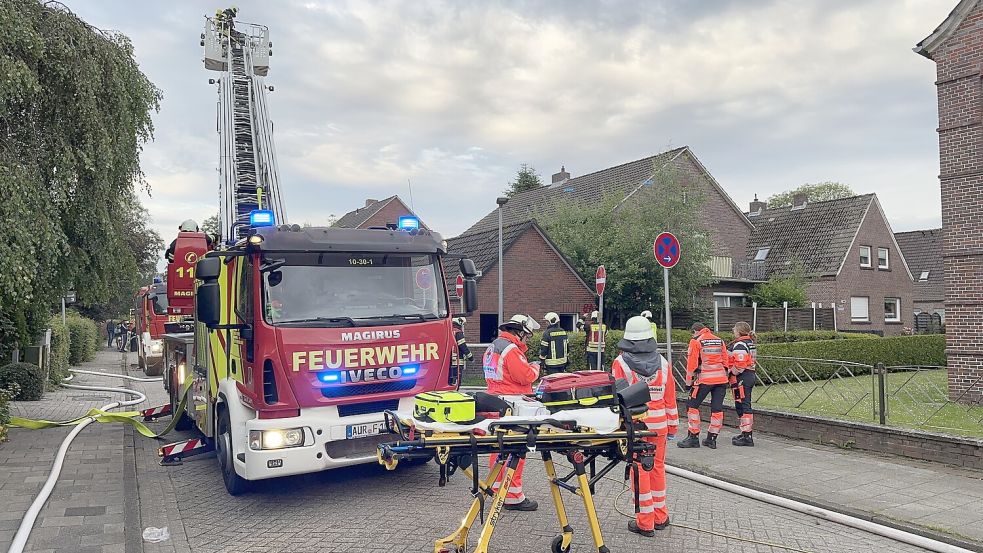 Die Feuerwehr Aurich rückte am Donnerstag in die Andreaestraße aus. Foto: Geiken/Freiwillige Feuerwehr Aurich