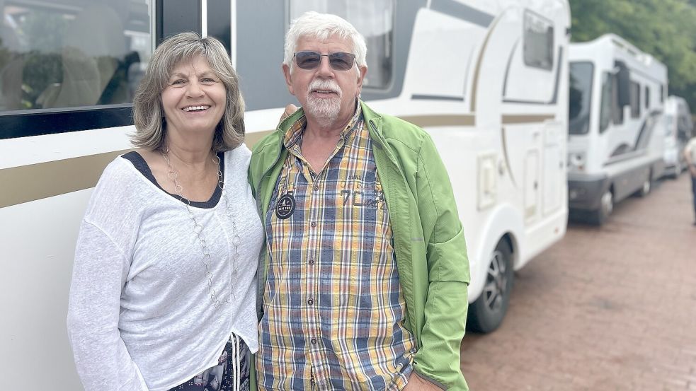 Kornelia und Wolfgang Schnepf machen Urlaub in Leer. Foto: Heinig