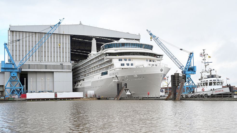 Sparpläne bei der Meyer Werft: 440 Mitarbeiter sollen am Traditionsstandort in Papenburg gehen. Foto: dpa/Lars Penning