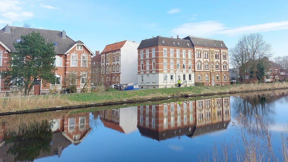 Ein Neubau soll die drei historischen Häuser nach dem Abriss ersetzen. Foto: Hanssen/Archiv