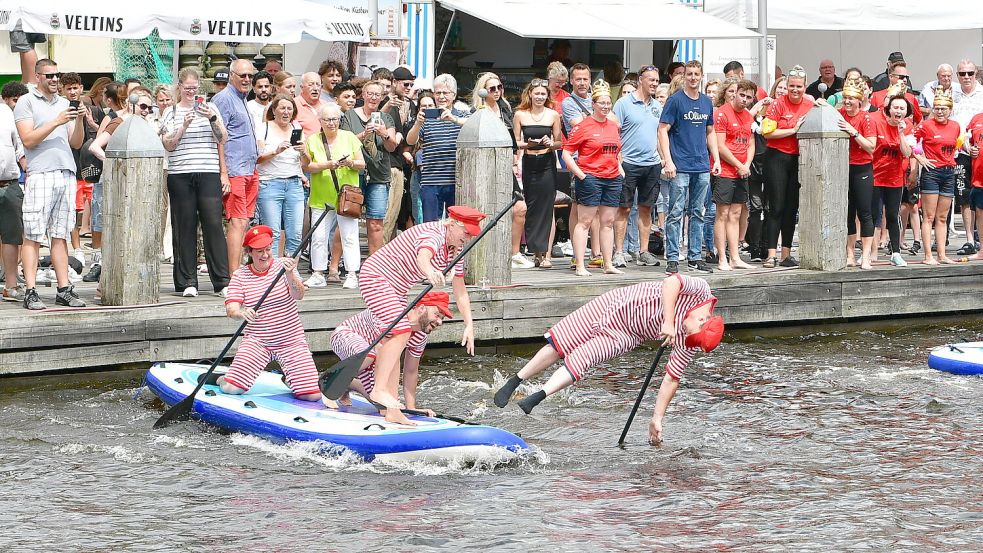 Beim Delft- und Hafenfest Emden gibt es zahlreiche maritime Wettkämpfe, bei denen der Spaß nicht zu kurz kommt. Archivfoto: Wagenaar