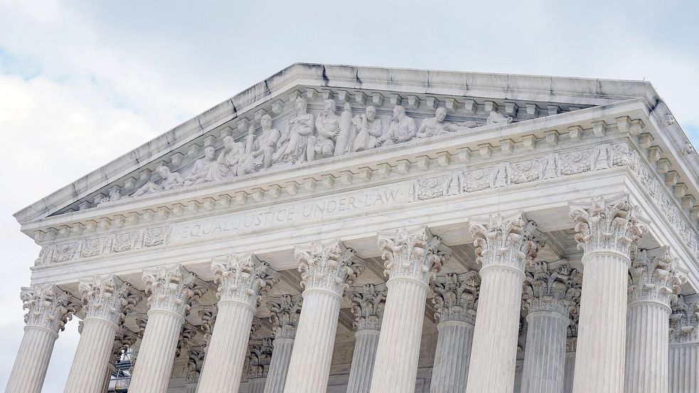 Der Supreme Court in Washington - das Oberste Gerichte der USA. Foto: Mariam Zuhaib/AP/dpa