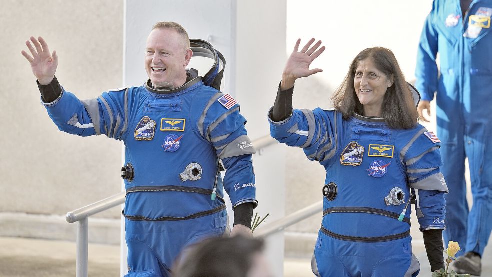 Die beiden Astronauten Barry Wilmore und Suni Williams kamen am 6. Juni an der ISS an. Foto: dpa/Chris O‘Meara