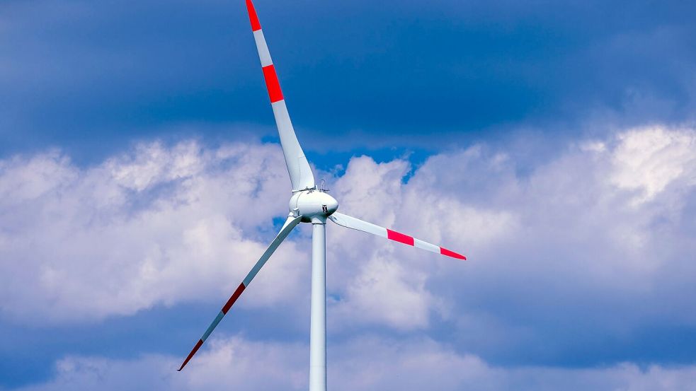 In Deutschland und der EU ist die Stimmung in der Windenergiebranche laut einer Umfrage deutlich gestiegen Foto: Jens Büttner/dpa