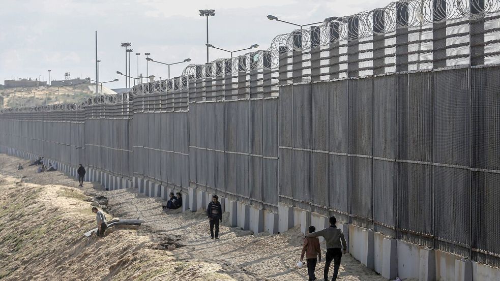 Israel will den sogenannten Philadelphi-Korridor an der Gaza-Grenze zu Ägypten weiter unter Kontrolle behalten. (Archivbild) Foto: Mohammed Talatene/dpa