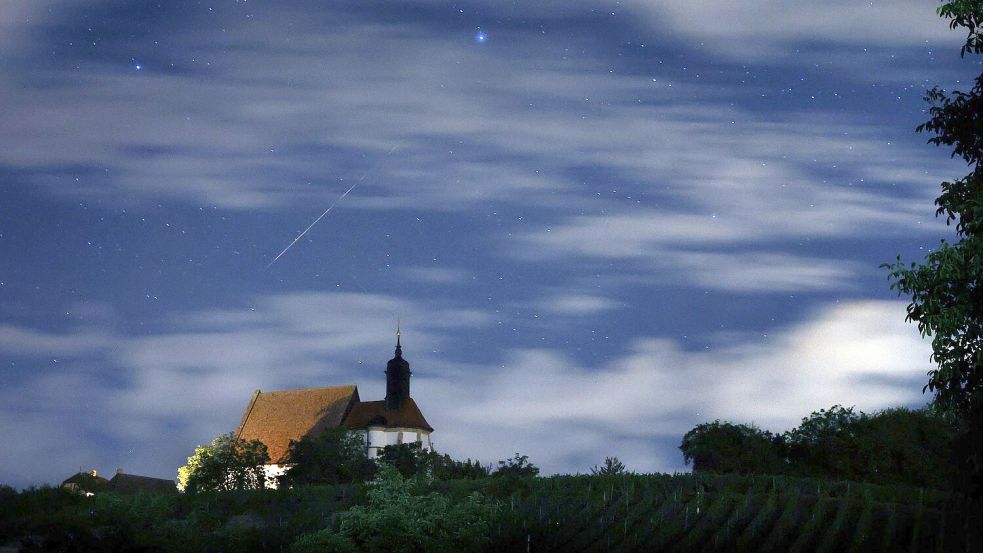 Die Perseiden gehören zu den bekannsten Meteorenstömen. Bereits jetzt könnten Sternschnuppen davon zu sehen sein. Foto: Karl-Josef Hildenbrand/dpa