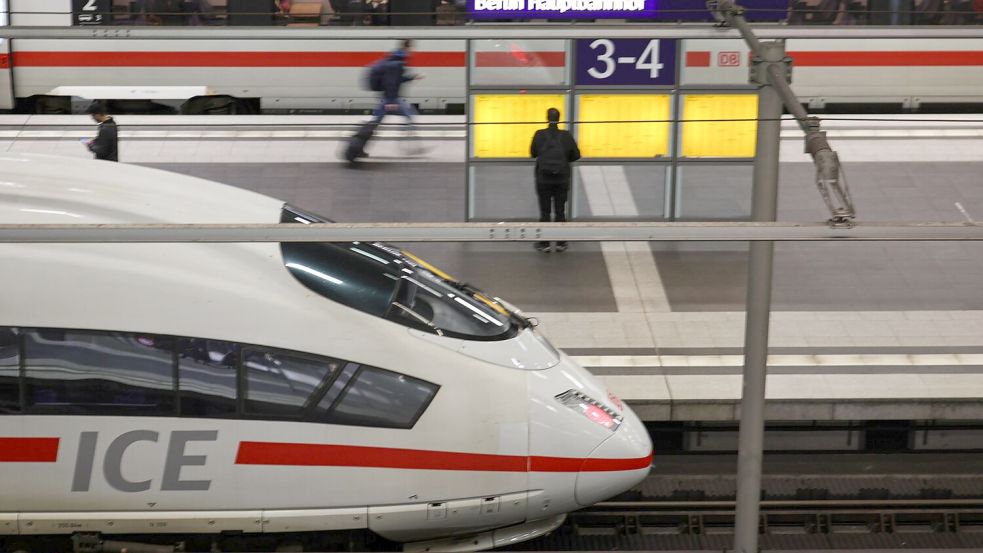 Die Unzuverlässigkeit der Bahn wird jetzt auch in den Reisendenzahlen sichtbar. Foto: Hannes P. Albert/dpa