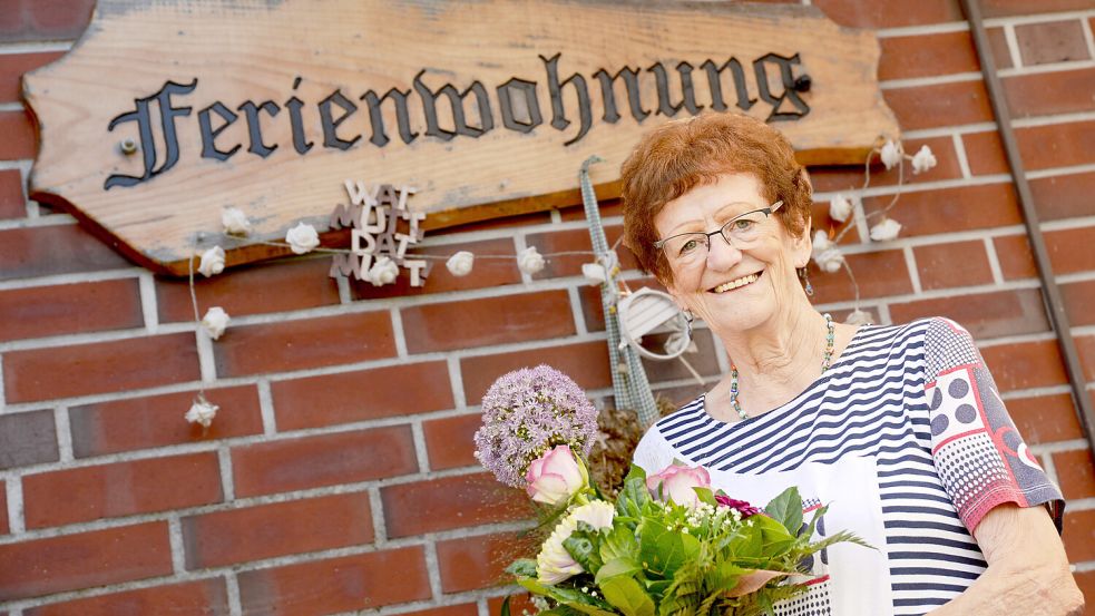 Else Schilling vermietet seit 30 Jahren eine Ferienwohnung. Sie weiß, was Urlauber wollen. Foto: Lüppen