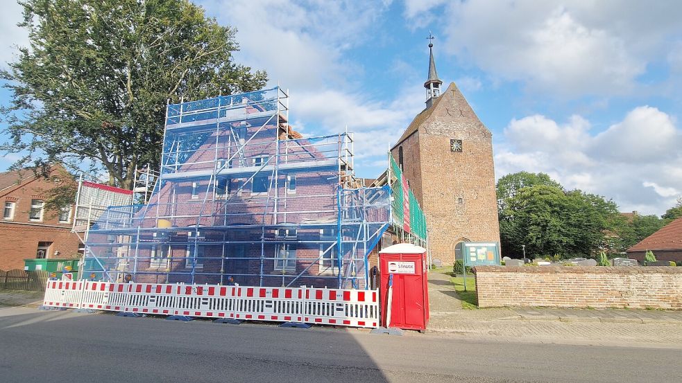 Das denkmalgeschützte Gebäude steht vor der Kreuzkirche. Foto: Gettkowski